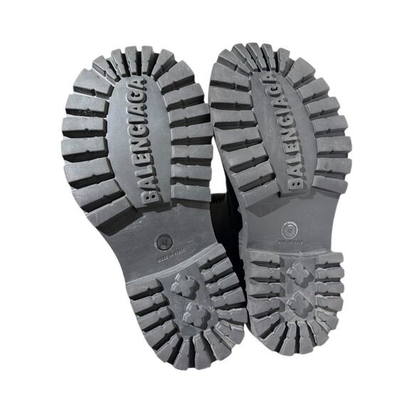 Steroid lace up boot - Picture 4 of 5